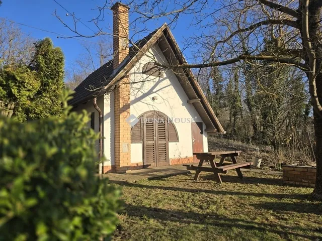 Eladó ház Gyód 20 nm