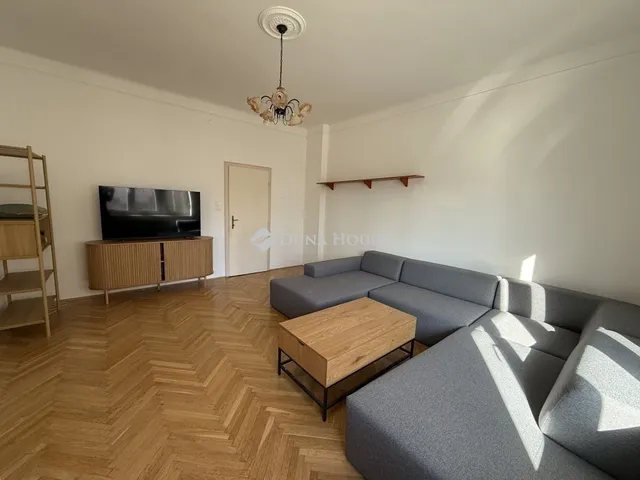 Eladó lakás Pécs, Ispitaalja 106 nm