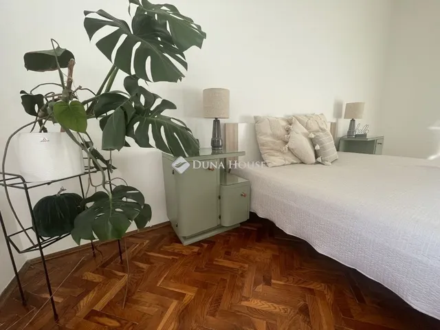 Eladó lakás Pécs, Belváros 69 nm