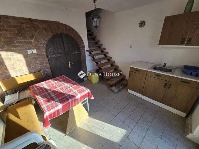 Eladó ház Gyód 20 nm