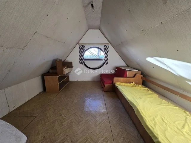 Eladó ház Gyód 20 nm