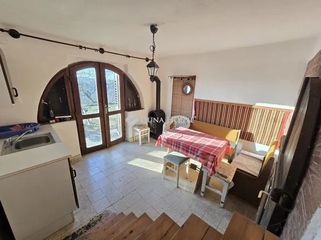 Eladó ház Gyód 20 nm