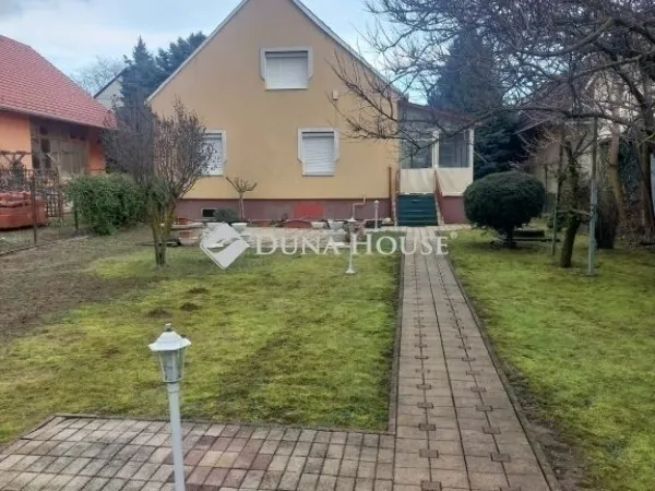 Eladó ház Kozármisleny 180 nm