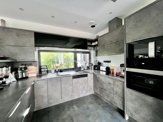 Eladó ház Pécs 160 nm