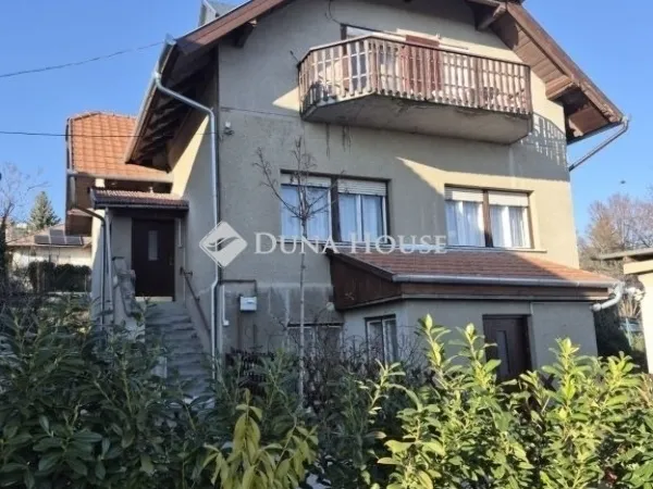 Eladó ház Pécs, Mecsekoldal 255 nm