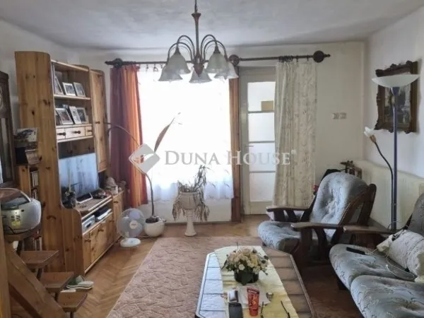 Eladó ház Pécs, Mecsekoldal 255 nm
