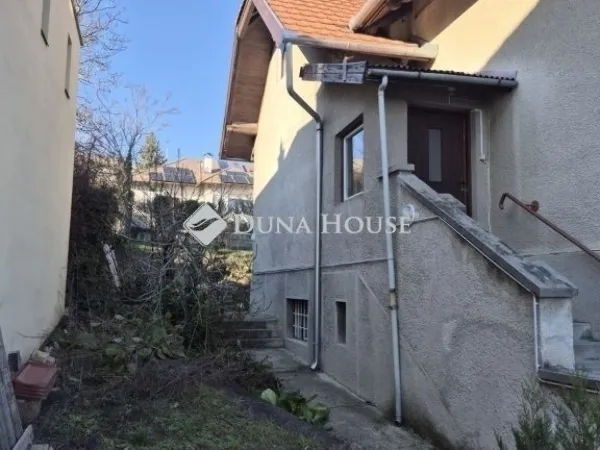 Eladó ház Pécs, Mecsekoldal 255 nm
