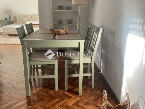 Eladó lakás Pécs, Belváros 69 nm