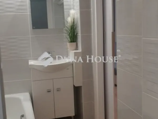 Eladó lakás Pécs, Uránváros 55 nm