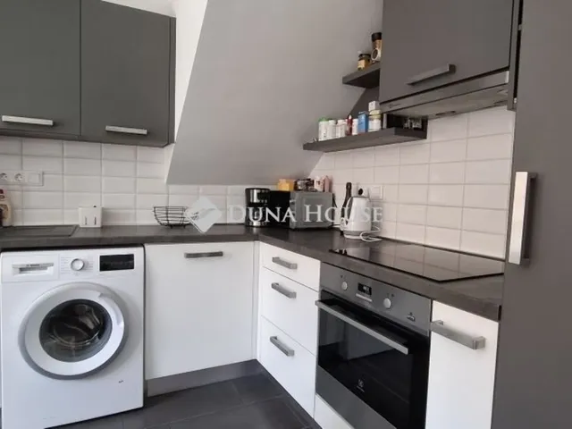 Eladó lakás Pécs, Mecsekoldal 64 nm