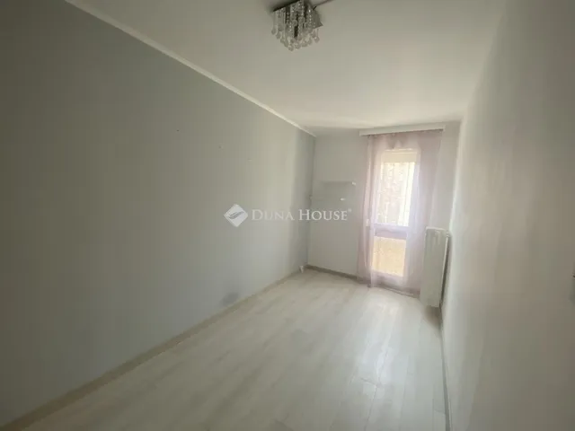 Eladó lakás Pécs, Kertváros 64 nm