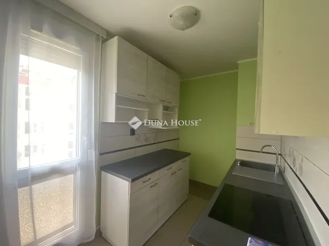 Eladó lakás Pécs 64 nm