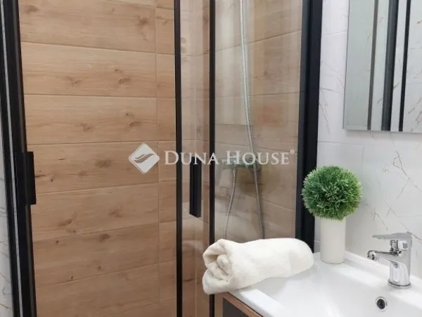 Eladó lakás Pécs 73 nm