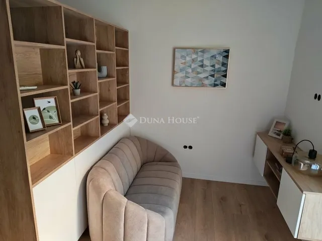 Eladó lakás Pécs, Belváros 24 nm