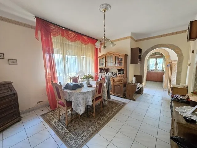 Eladó ház Pécs, Postavölgy 120 nm