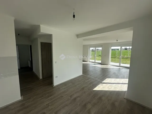 Eladó lakás Pellérd 120 nm