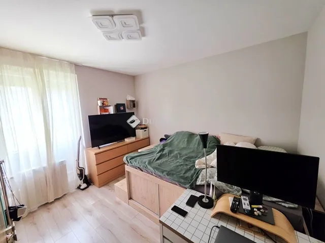 Eladó lakás Pécs, Kertváros 59 nm