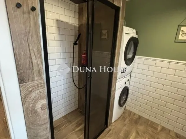 Eladó ház Pécs, Makár 100 nm