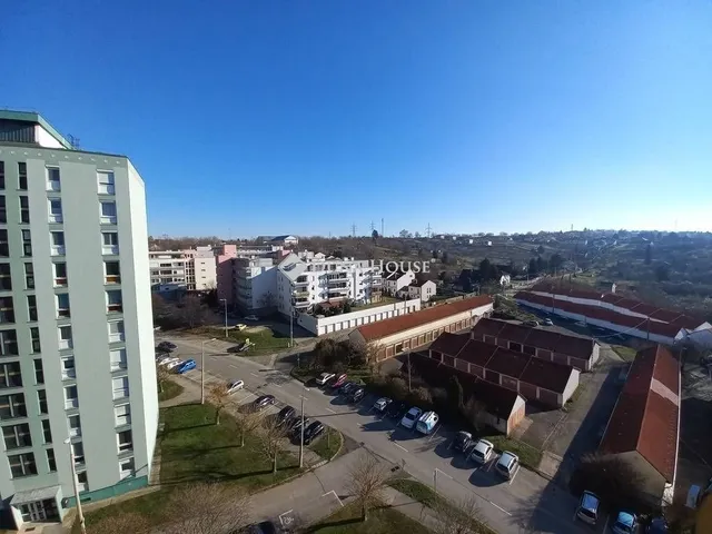 Kiadó lakás Pécs, Kertváros 52 nm