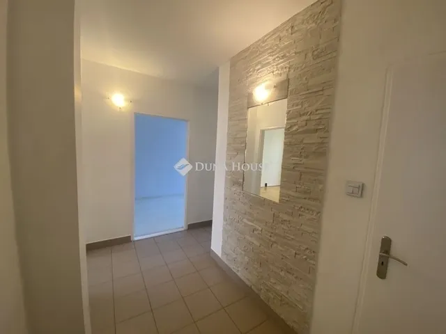 Eladó lakás Pécs, Kertváros 64 nm