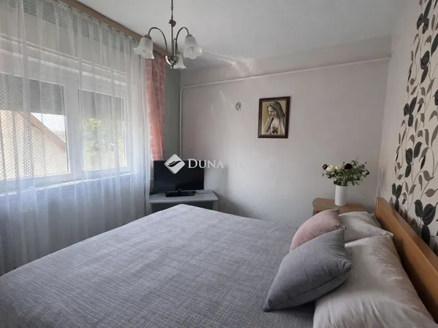 Eladó ház Pogány 200 nm