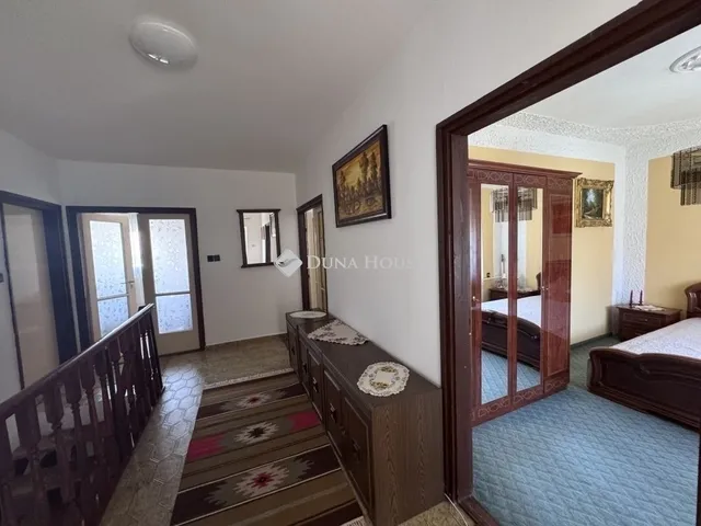 Eladó ház Pogány 200 nm