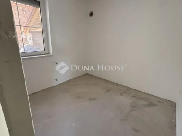 Eladó lakás Pécs, Mecsekoldal 104 nm