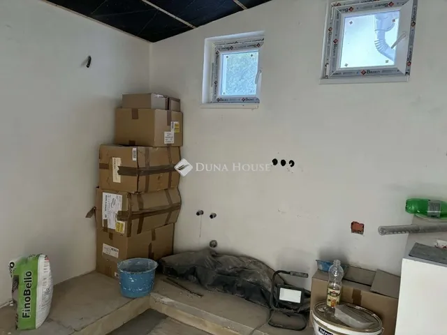 Eladó lakás Pécs, Mecsekoldal 104 nm