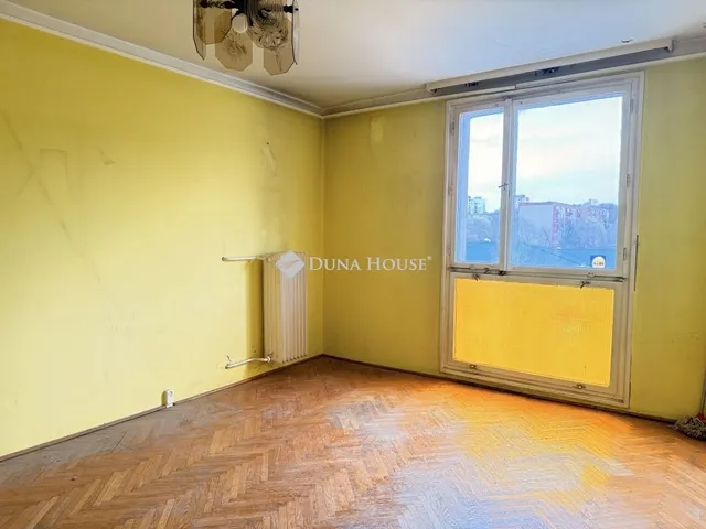 Eladó lakás Pécs, Kertváros 35 nm