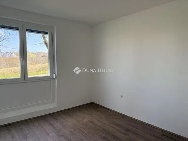 Eladó lakás Pécs, Kertváros 50 nm