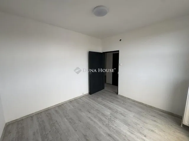 Eladó lakás Pécs, Uránváros 46 nm