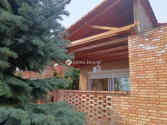 Eladó ház Pécs, Újhegy 140 nm
