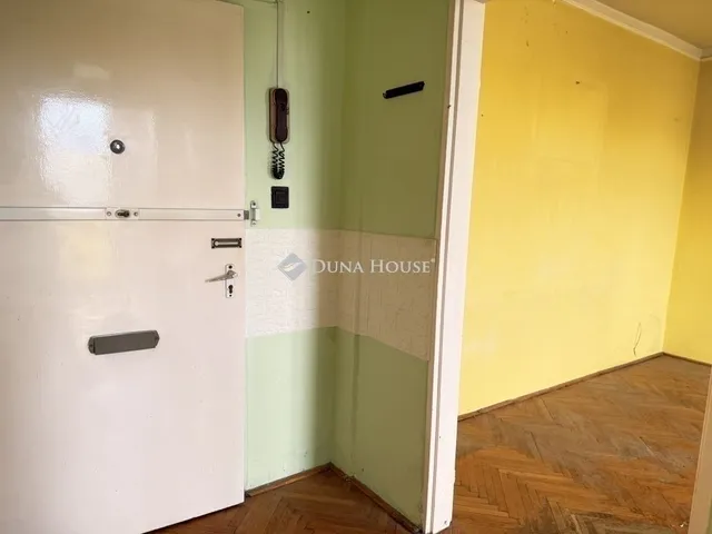 Eladó lakás Pécs, Kertváros 35 nm