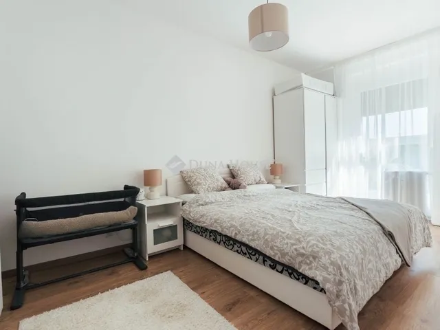 Eladó lakás Pécs, Kertváros 63 nm