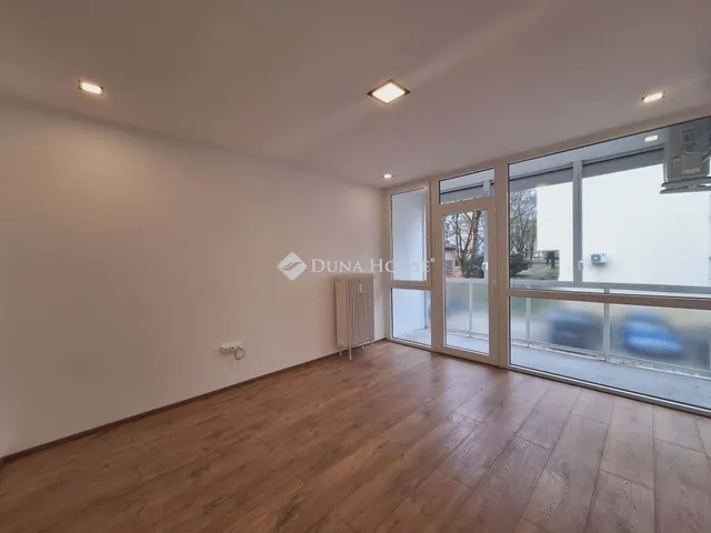 Eladó lakás Pécs, Kertváros 61 nm