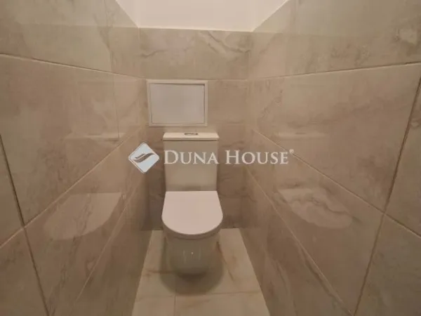 Eladó lakás Pécs, Kertváros 61 nm