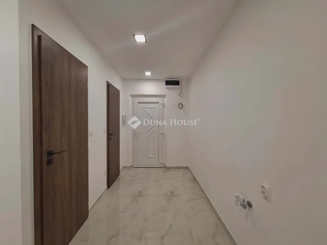 Eladó lakás Pécs, Kertváros 61 nm