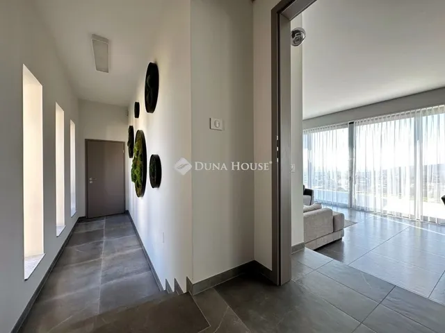 Eladó ház Pécs, Mecsekoldal 223 nm