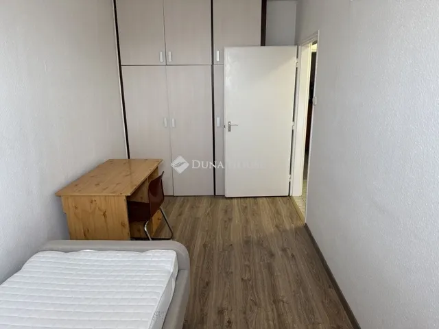 Eladó lakás Pécs, Egyetemváros 47 nm