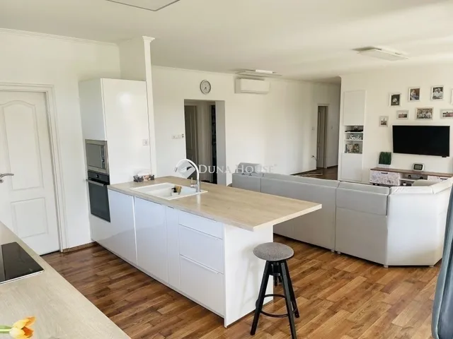 Eladó ház Pécs, Újhegy 164 nm