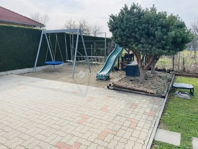 Eladó ház Pécs, Újhegy 164 nm