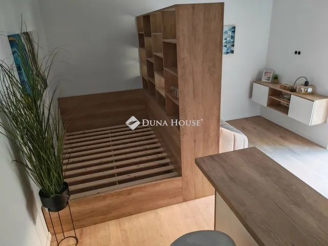 Eladó lakás Pécs, Belváros 24 nm