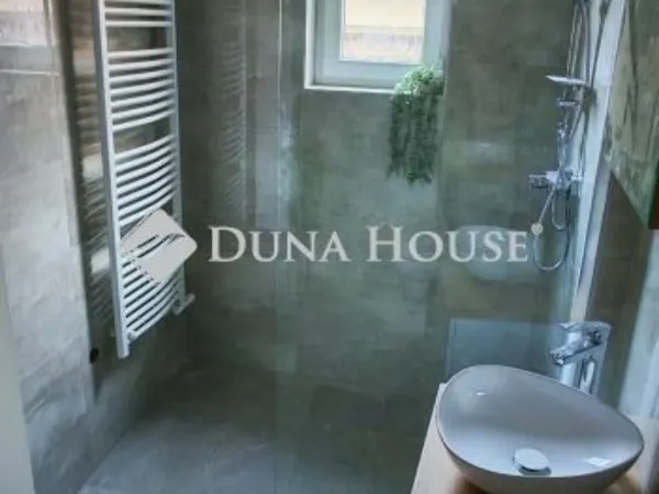 Eladó lakás Pécs, Belváros 24 nm