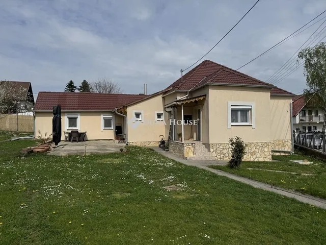 Eladó ház Pécs, Szabolcsfalu 112 nm