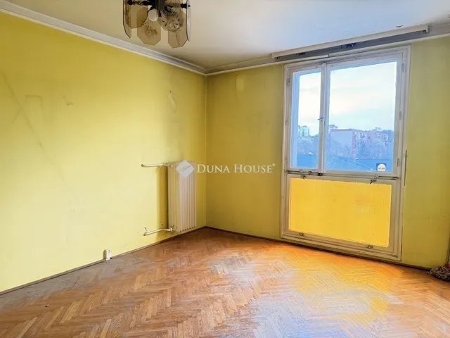 Eladó lakás Pécs, Kertváros 35 nm