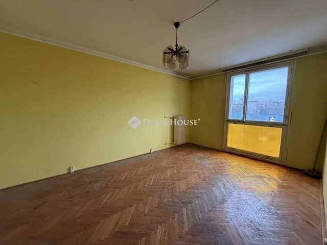 Eladó lakás Pécs, Kertváros 35 nm
