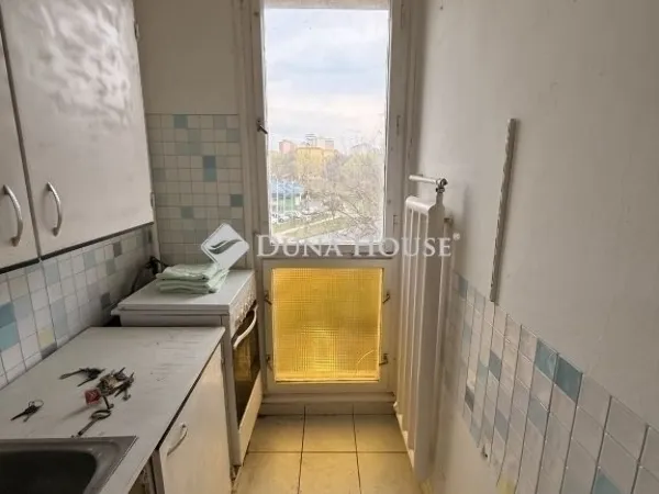 Eladó lakás Pécs, Kertváros 35 nm