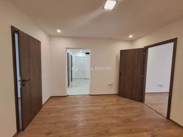 Eladó lakás Pécs, Kertváros 61 nm