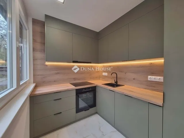 Eladó lakás Pécs, Kertváros 61 nm