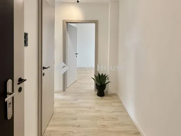 Eladó lakás Pécs, Kertváros 52 nm